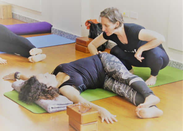 20h thực hành Yoga nâng cao với dụng cụ hỗ trợ